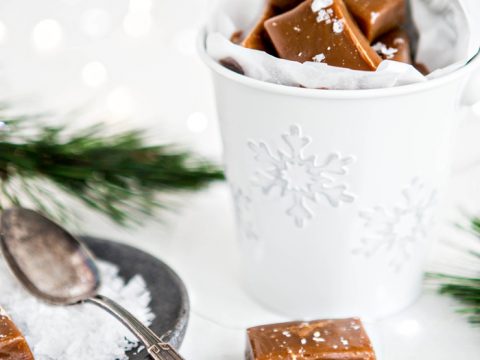 https://www.goodlifeeats.com/wp-content/uploads/2012/12/Recipe-and-Picture-of-Gingerbread-Salted-Caramels-with-White-Christmas-Lights-480x360.jpg