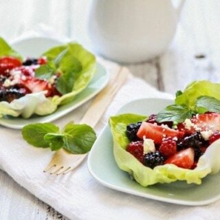 https://www.goodlifeeats.com/wp-content/uploads/2013/04/balsamic-berry-salad-lettuce-cup1-320x320.jpg
