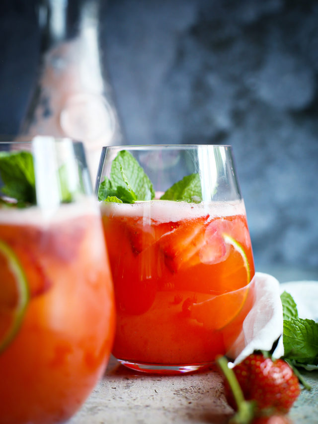 photo of two glasses of strawberry agua frescas