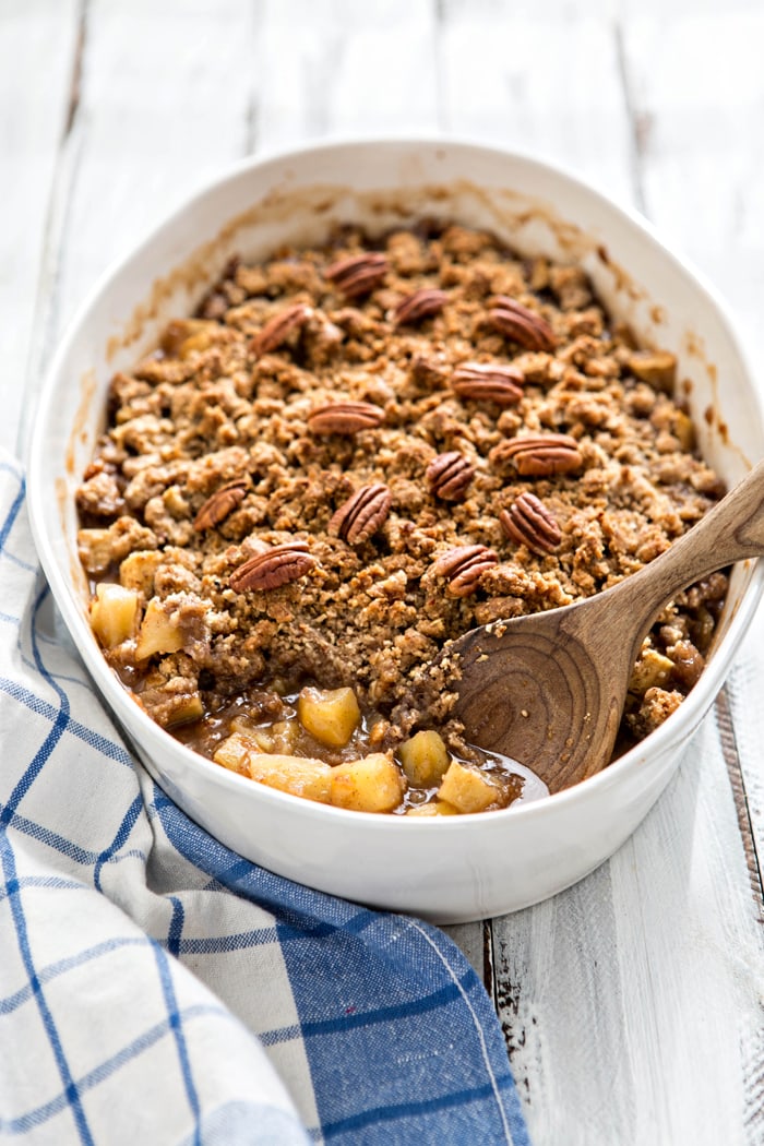 Easy Homemade Oatmeal Crumble Topping Recipe 2024 - AtOnce