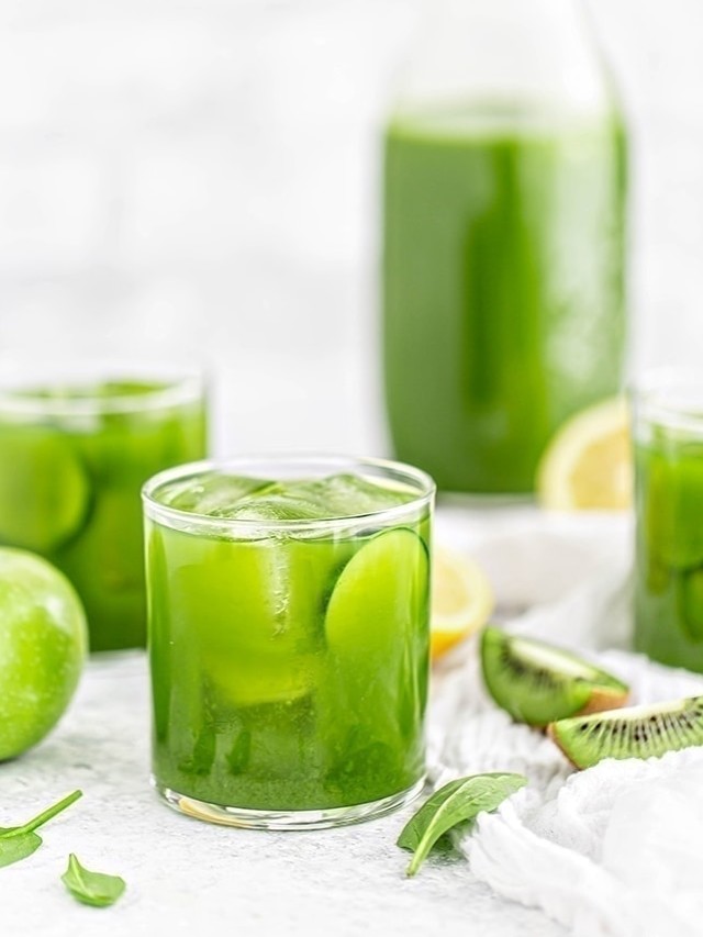 glasses of green juice