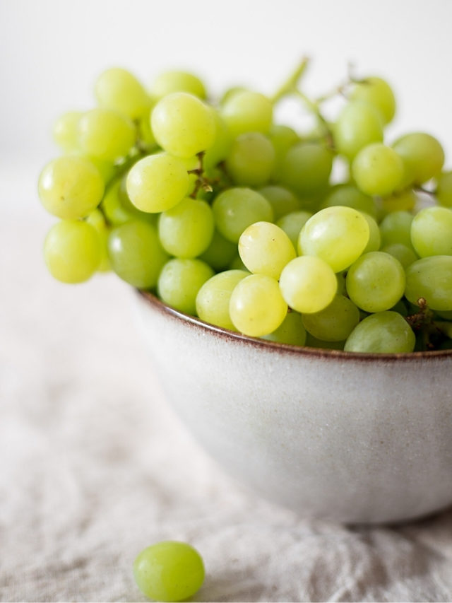 a bowl of grapes