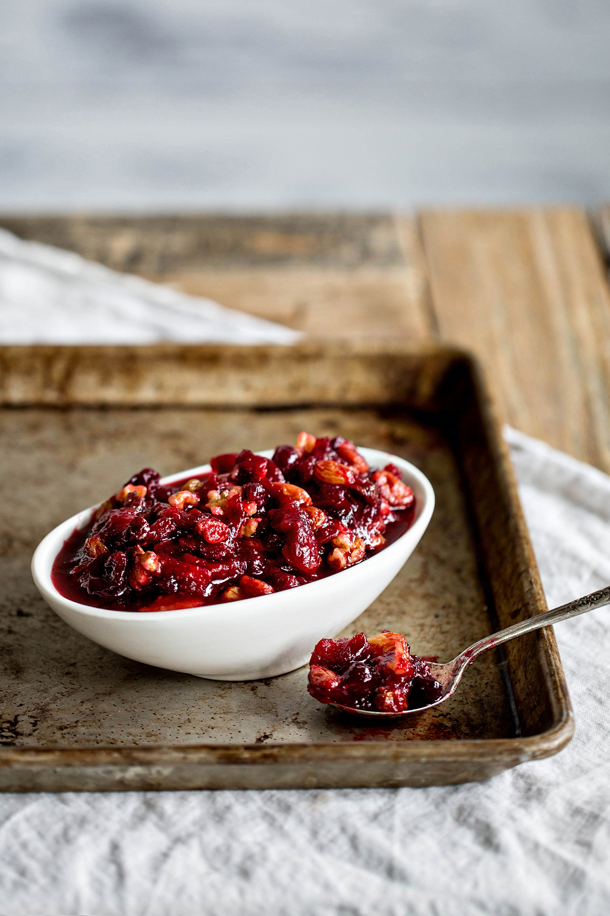 https://www.goodlifeeats.com/wp-content/uploads/2020/11/The-Best-Cranberry-Orange-Relish.jpg