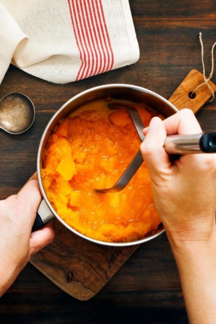 How To Make Homemade Pumpkin Puree | Good Life Eats