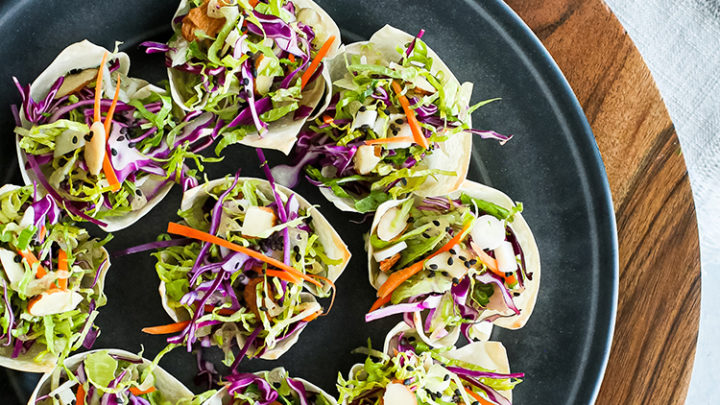 Thai Chicken Salad Wonton Cups