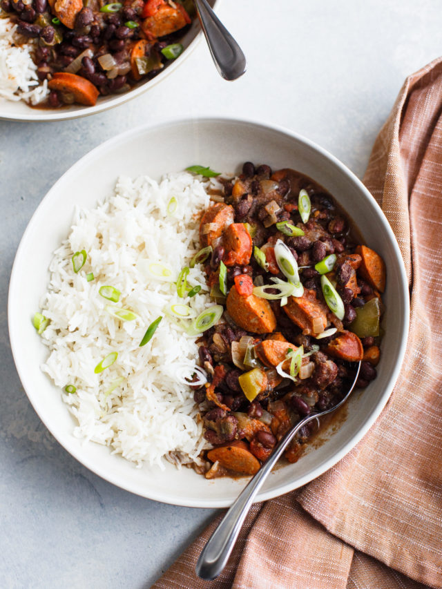 close up overhead shot of a bowl of black beans and rice