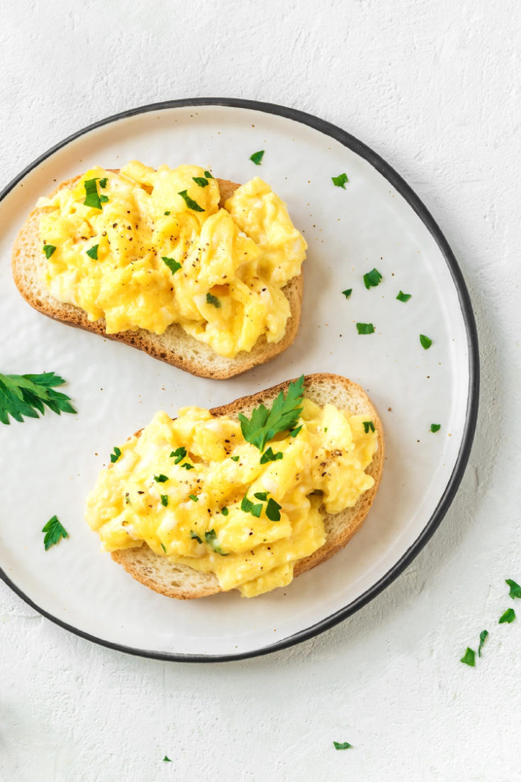 How to Cook Scrambled Eggs | Good Life Eats