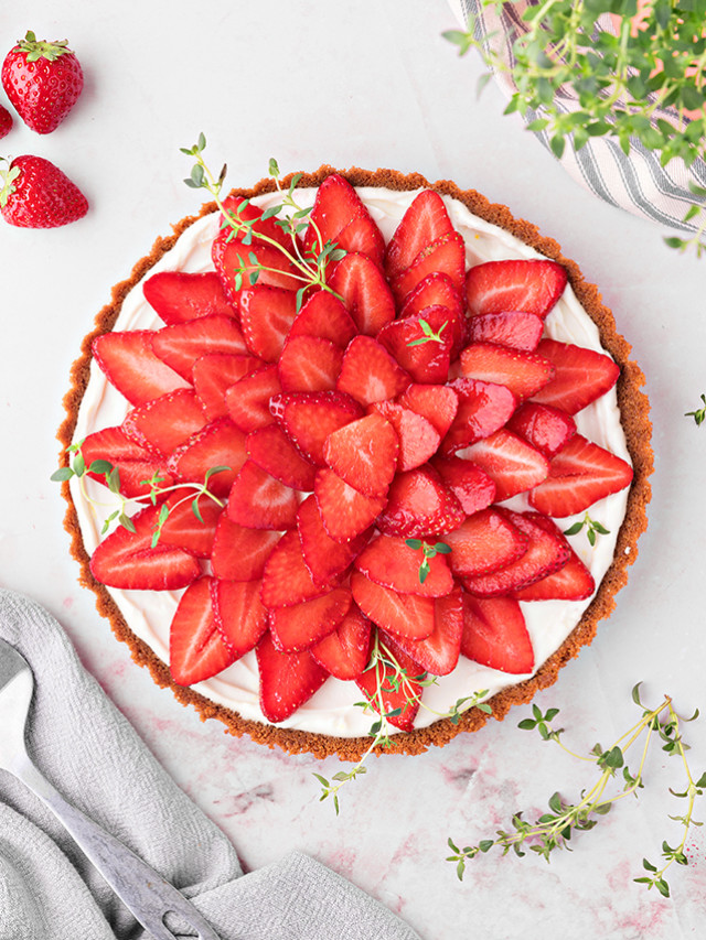 cropped-No-Bake-Strawberry-Lemon-Tart-Lemon-Cheesecake-Tart-1.jpg