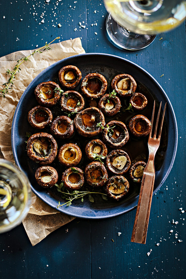 Balsamic And Thyme Roasted Portobello Mushrooms (Easy Appetizer ...