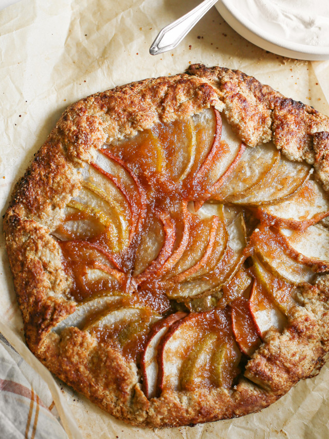 cropped-Galette-with-Pears.jpg