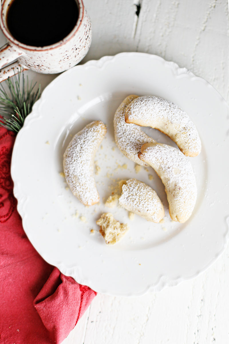 Almond Crescent Cookies (Swedish Cookies) | Good Life Eats