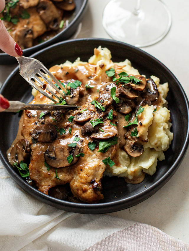 cropped-Chicken-Marsala-Wine-Pairing-1.jpg