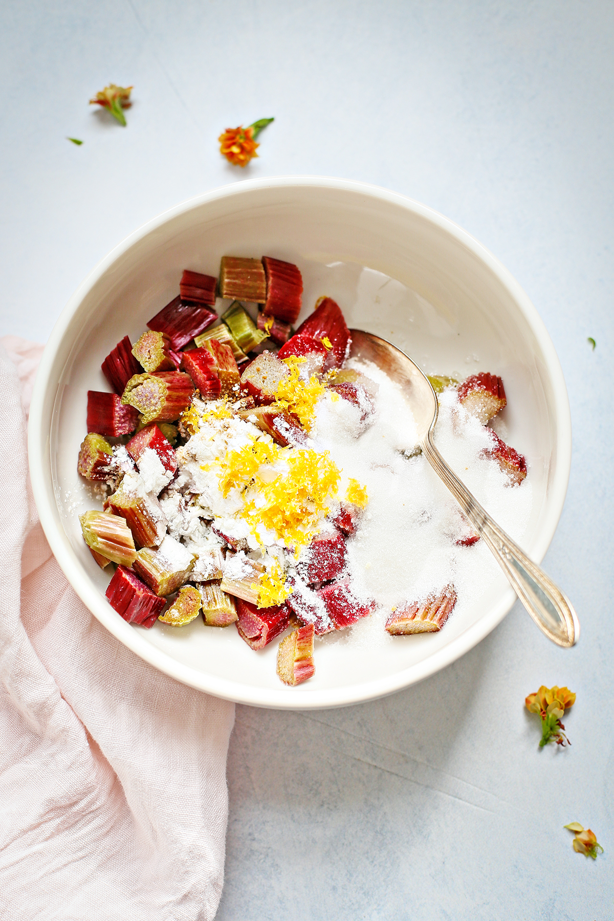 Sour Cream Rhubarb Coffee Cake with Crumb Topping (So EASY!) | Good ...