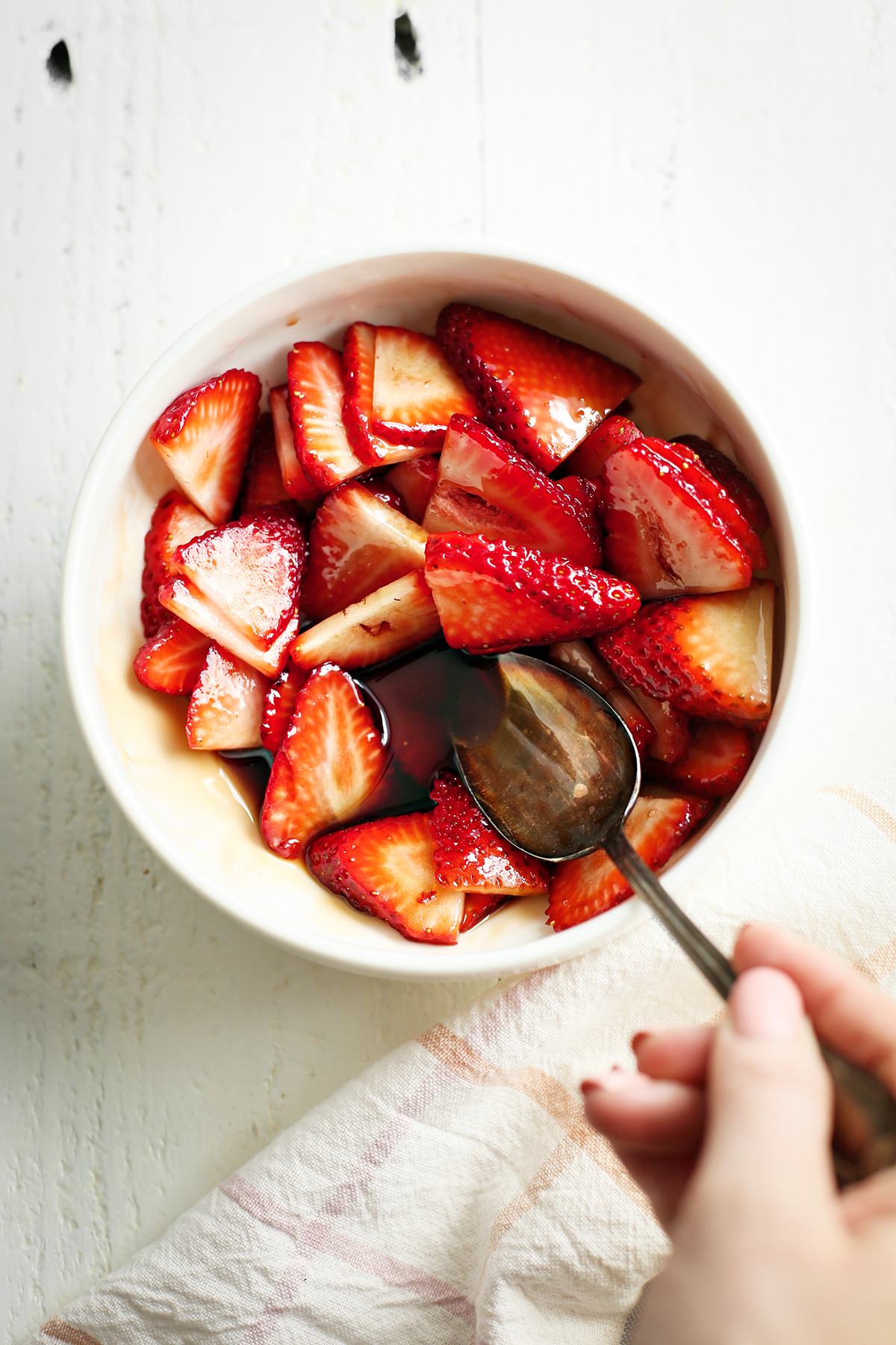 Strawberry Bruschetta (Easy Summer Appetizer!) | Good Life Eats