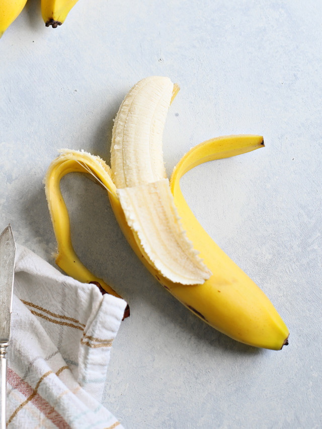 bananas being prepared for freezing