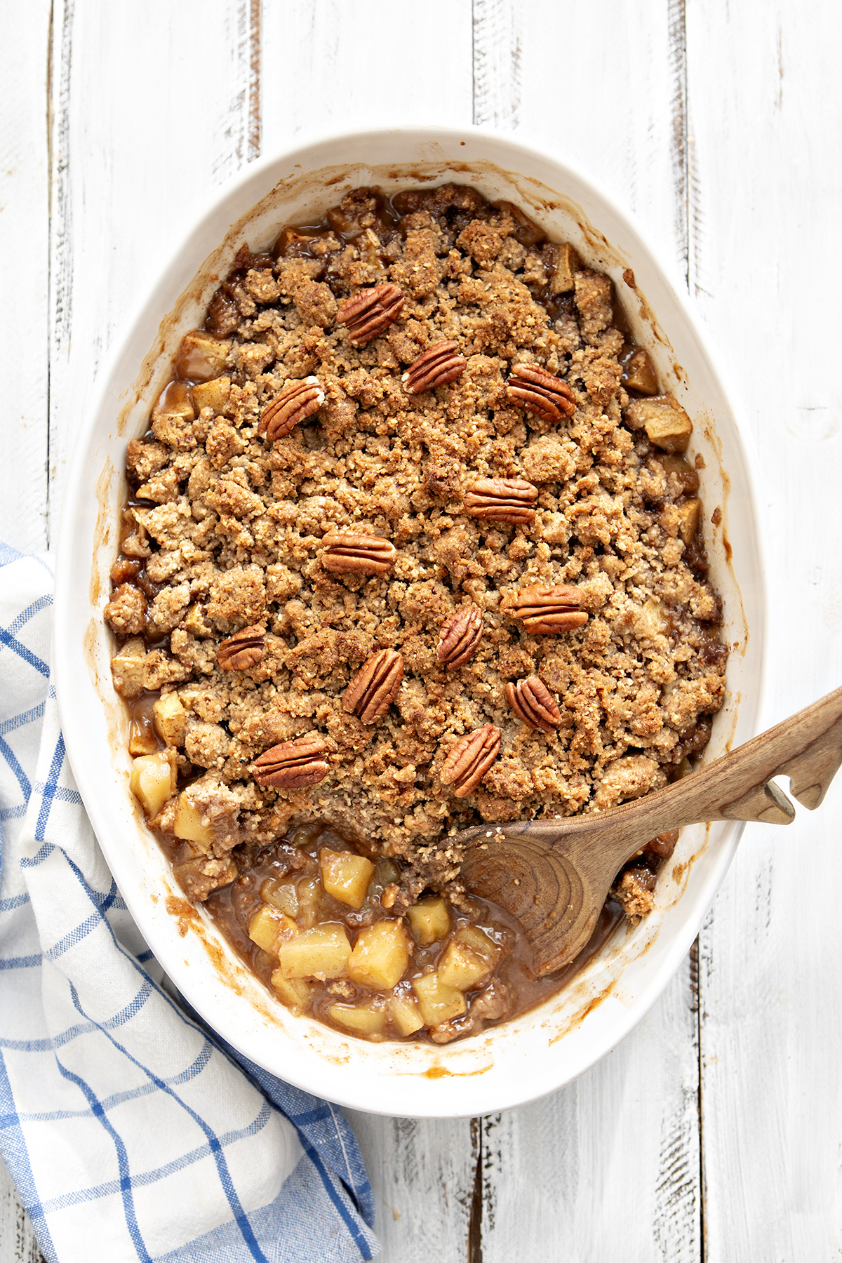 Apple-Crisp-with-Oatmeal-Crumb-Topping | Good Life Eats