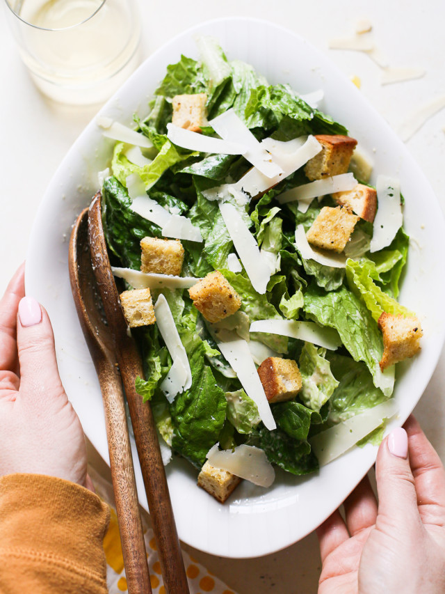 cropped-Classic-Caesar-Salad-Recipe.jpg