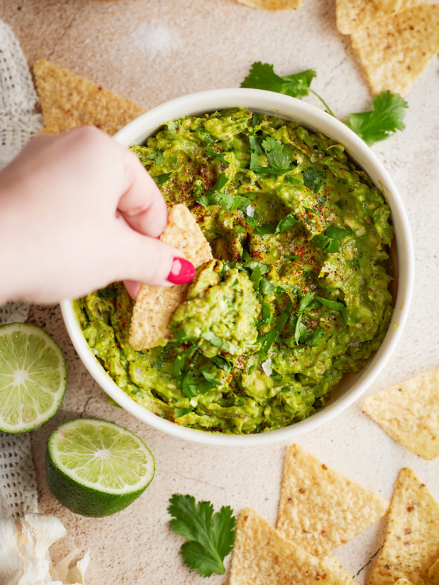 cropped-Guacamole-Recipe-Easy-1.jpg