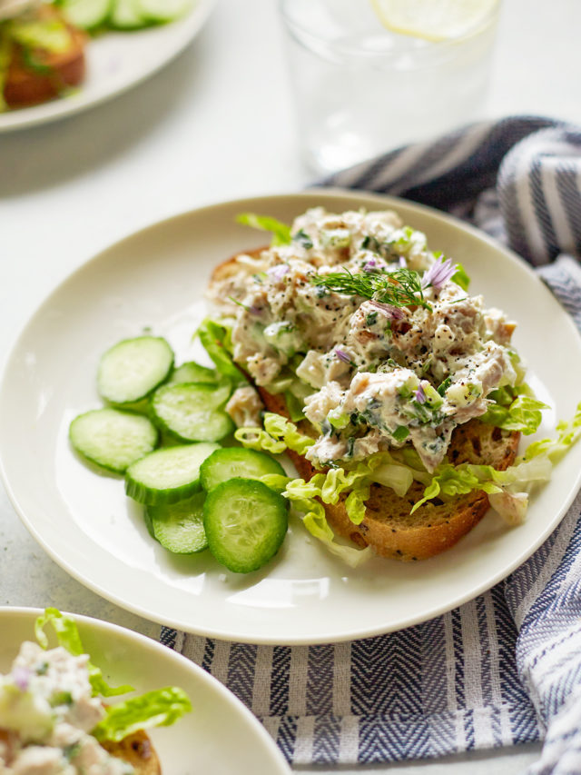 cropped-Apple-Chicken-Salad-with-Yogurt.jpg