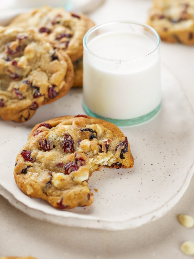 cropped-White-Chocolate-and-Cranberry-Cookies.jpg