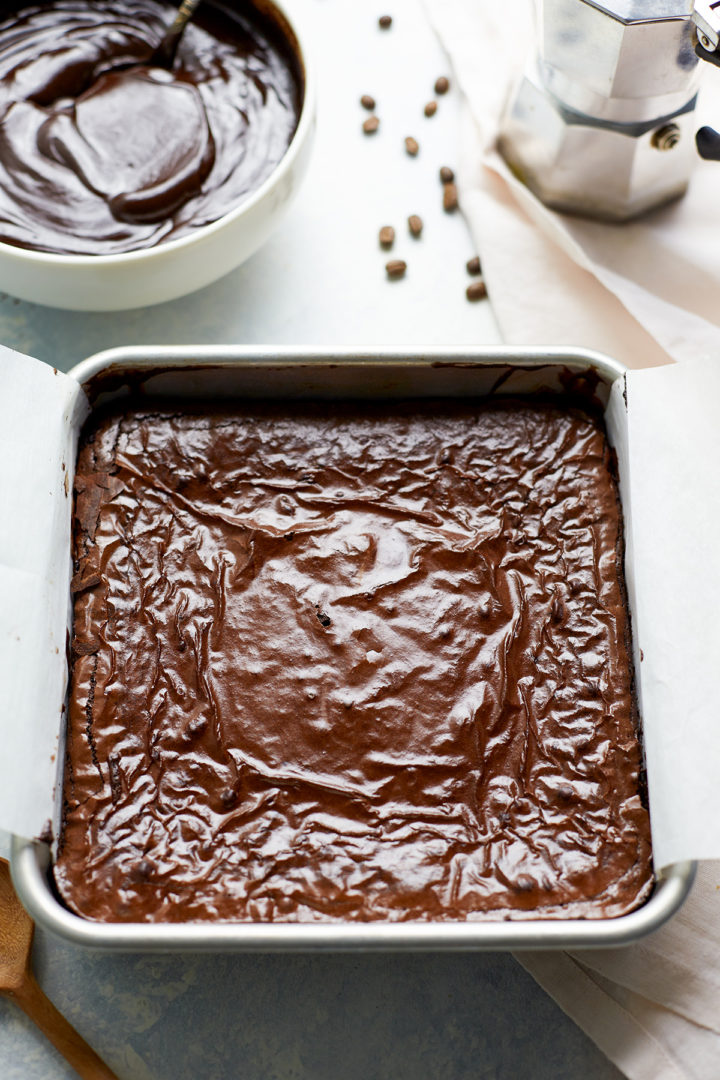 a pan of freshly baked espresso brownies